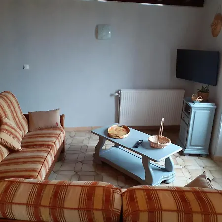 Maison Du Soleil Chez Isa * Polignac (Haute-Loire)