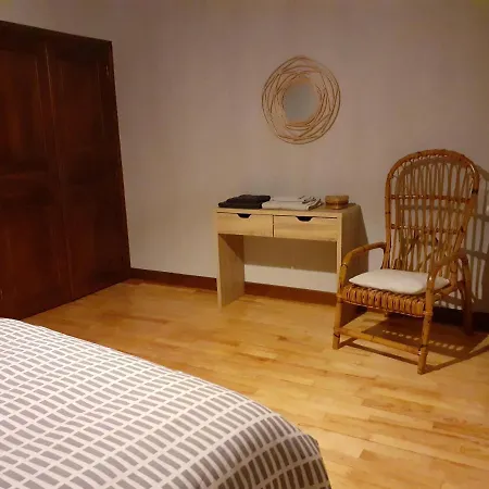 Maison Du Soleil Chez Isa Semesterbostad Polignac (Haute-Loire)