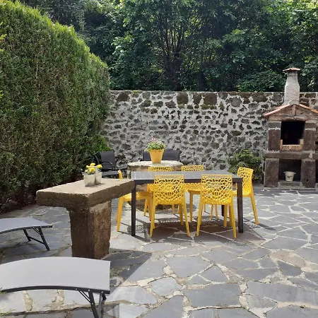 Maison Du Soleil Chez Isa Polignac (Haute-Loire)