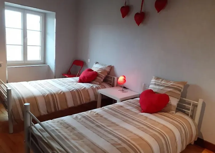 Дом отдыха Maison Du Soleil Chez Isa Polignac (Haute-Loire)