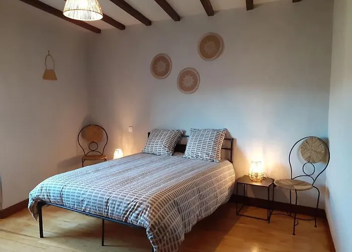 Maison Du Soleil Chez Isa Дом отдыха Polignac (Haute-Loire)