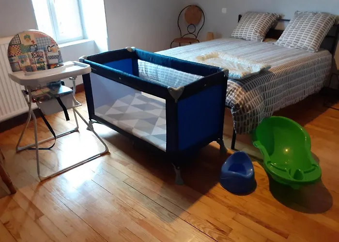 Maison Du Soleil Chez Isa Дом отдыха Polignac (Haute-Loire)