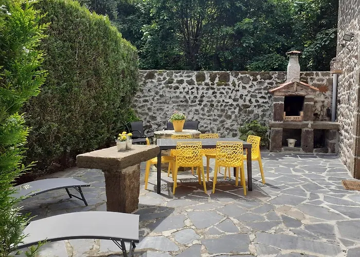 Maison Du Soleil Chez Isa Polignac (Haute-Loire)